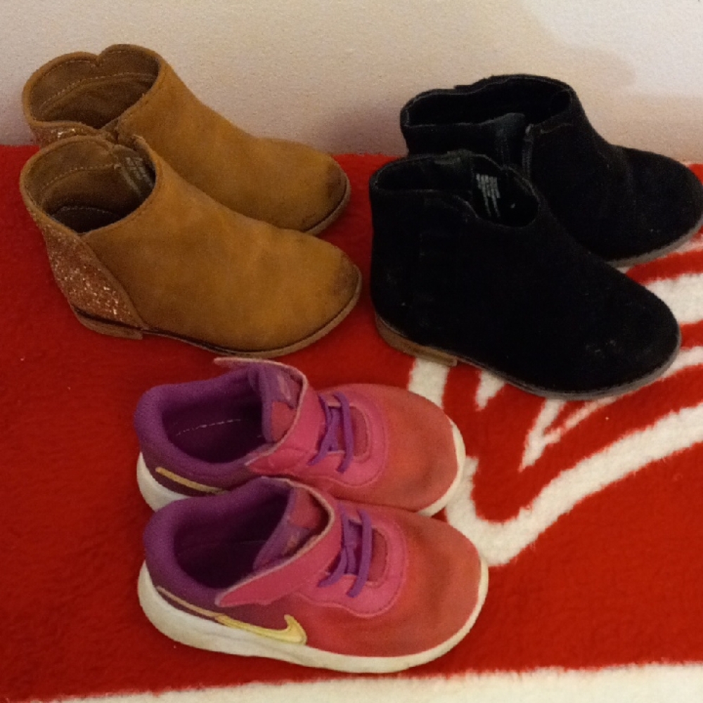 Size 7 BABY, 3 Pair Bundle